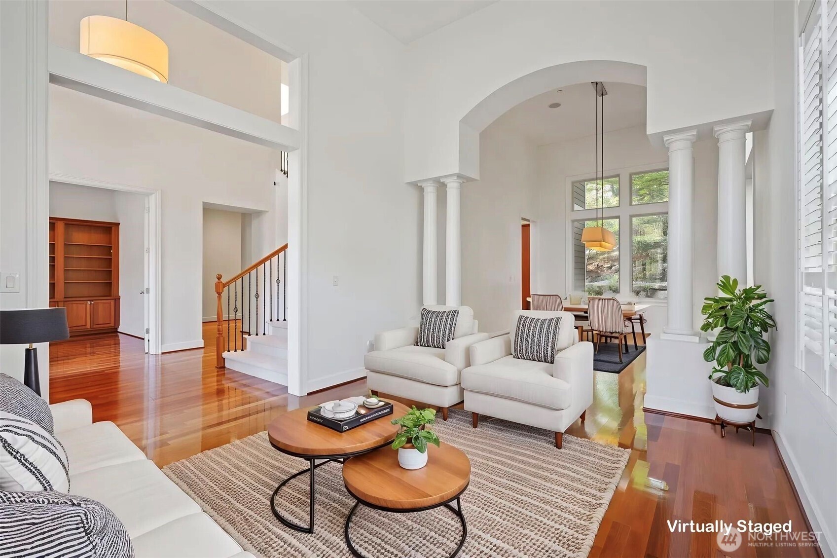 5823 NW Inglewood Court