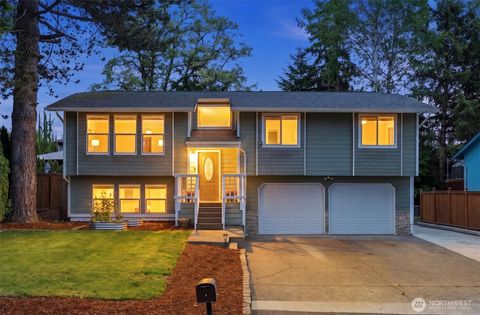 Photo of 515 Avenue J, Snohomish, WA 98290 (MLS # 2529077)