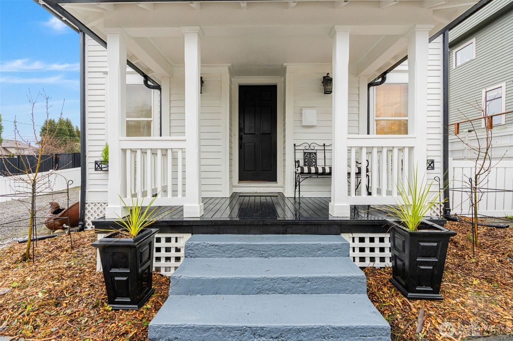 Photo of 4605 N Cheyenne Street, Tacoma, WA 98407 (MLS # 2459389)