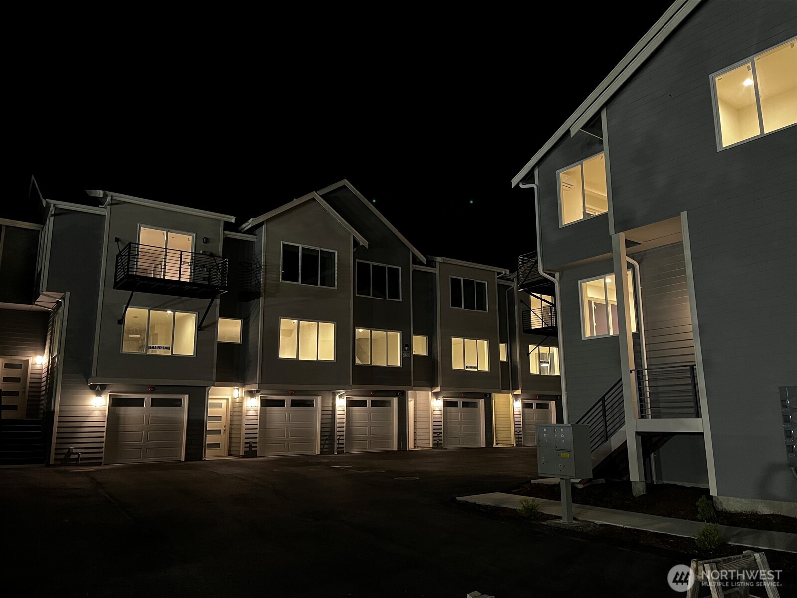 13249 Ambaum Boulevard SW C