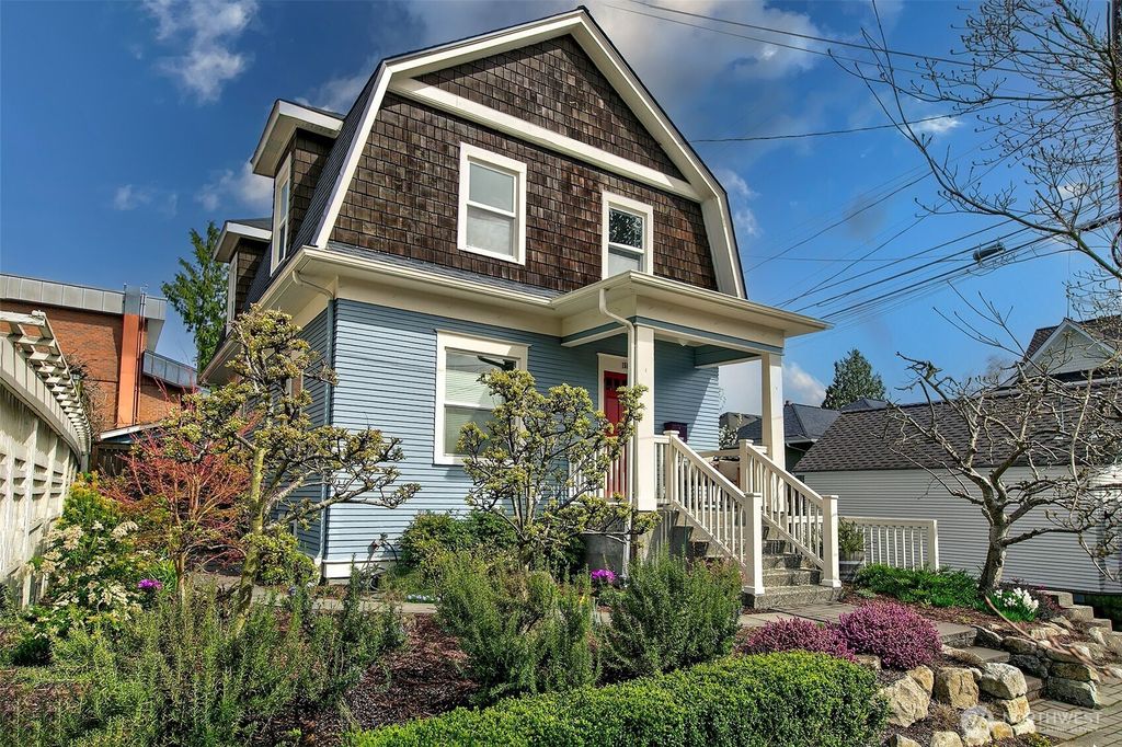 Photo of 1510 E Highland Drive, Seattle, WA 98112 (MLS # 2353791)