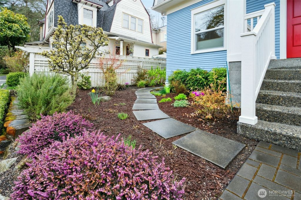Photo of 1510 E Highland Drive, Seattle, WA 98112 (MLS # 2353791)