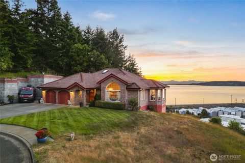Photo of 2781 Chambers Point Court, Steilacoom, WA 98388 (MLS # 2472672)