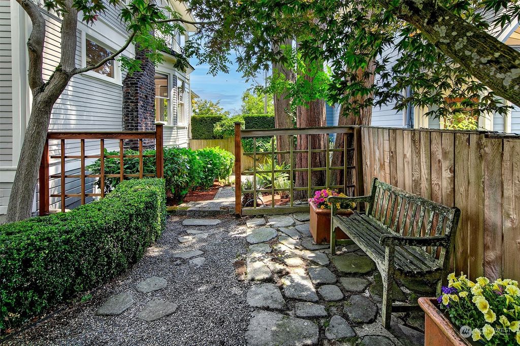 Photo of 1412 37th Avenue, Seattle, WA 98122 (MLS # 2130696)