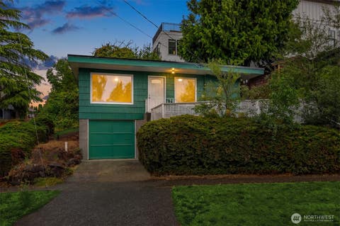 Photo of 112 NW 44th Street, Seattle, WA 98107 (MLS # 2558465)