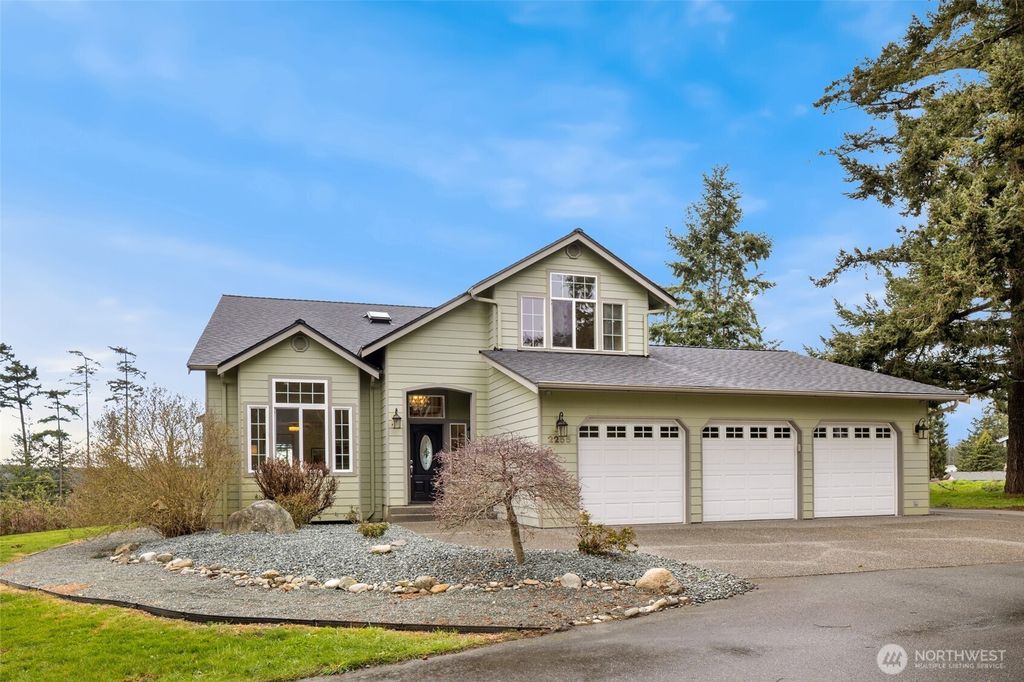 Photo of 2255 Aviator Lane, Oak Harbor, WA 98277 (MLS # 2500697)