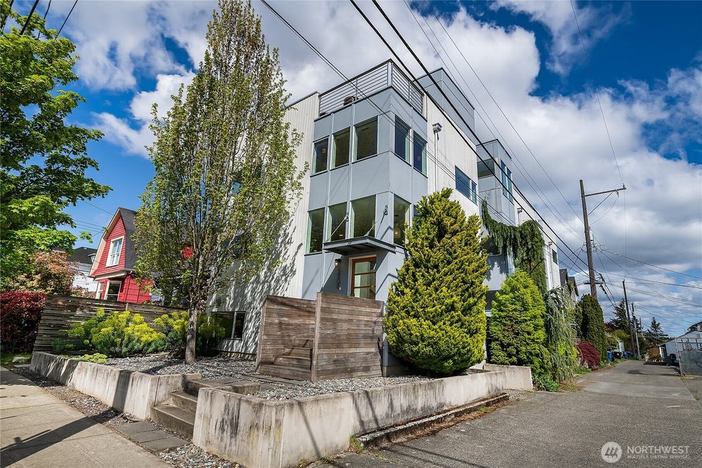Photo of 3508 S Edmunds Street, Seattle, WA 98118 (MLS # 2356806)