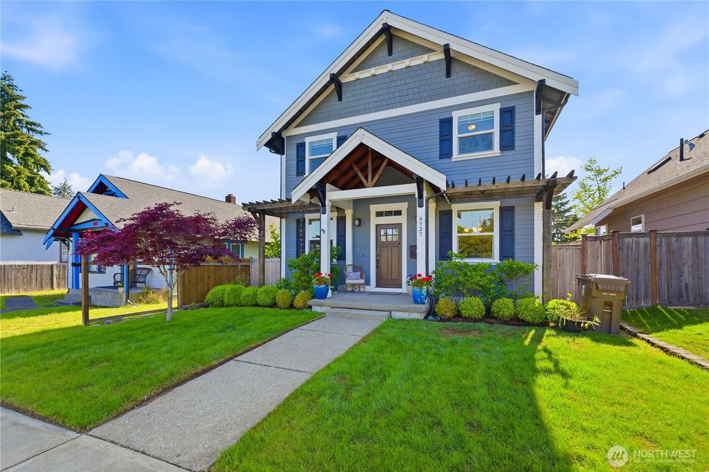 Photo of 4927 N Bristol Street, Tacoma, WA 98407 (MLS # 2529239)