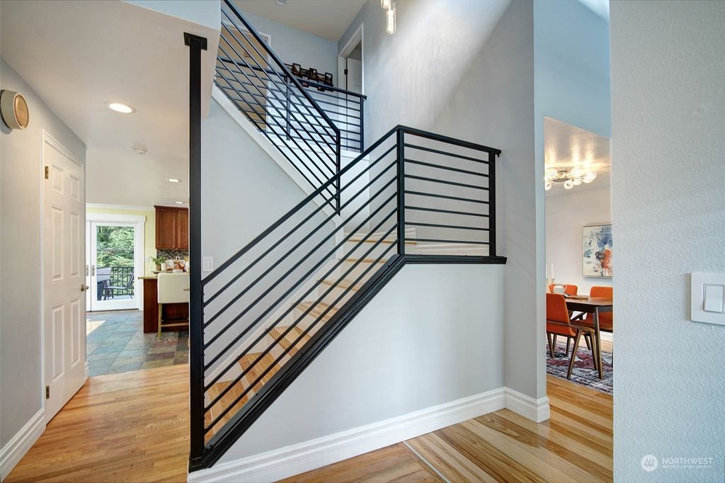 Photo of 1007 221st Avenue NE, Sammamish, WA 98074 (MLS # 2142477)