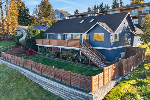 Photo of 513 37th Street, Anacortes, WA 98221 (MLS # 2598095)