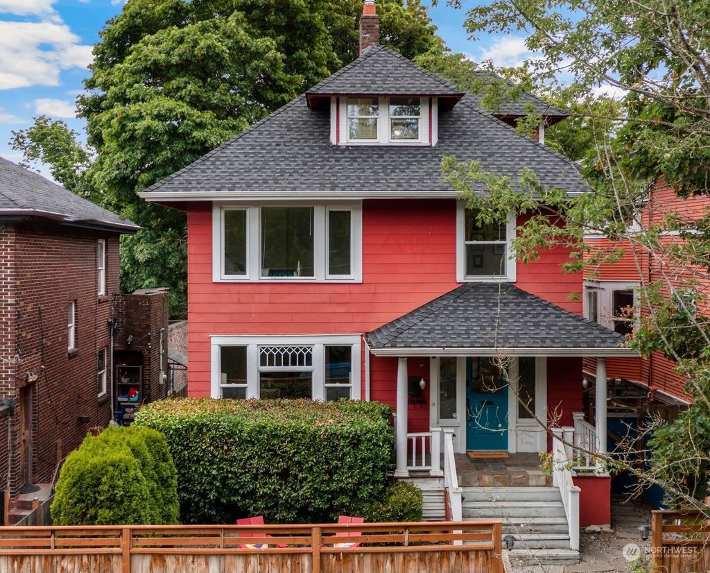 Photo of 2912 E Cherry Street, Seattle, WA 98122 (MLS # 2158425)