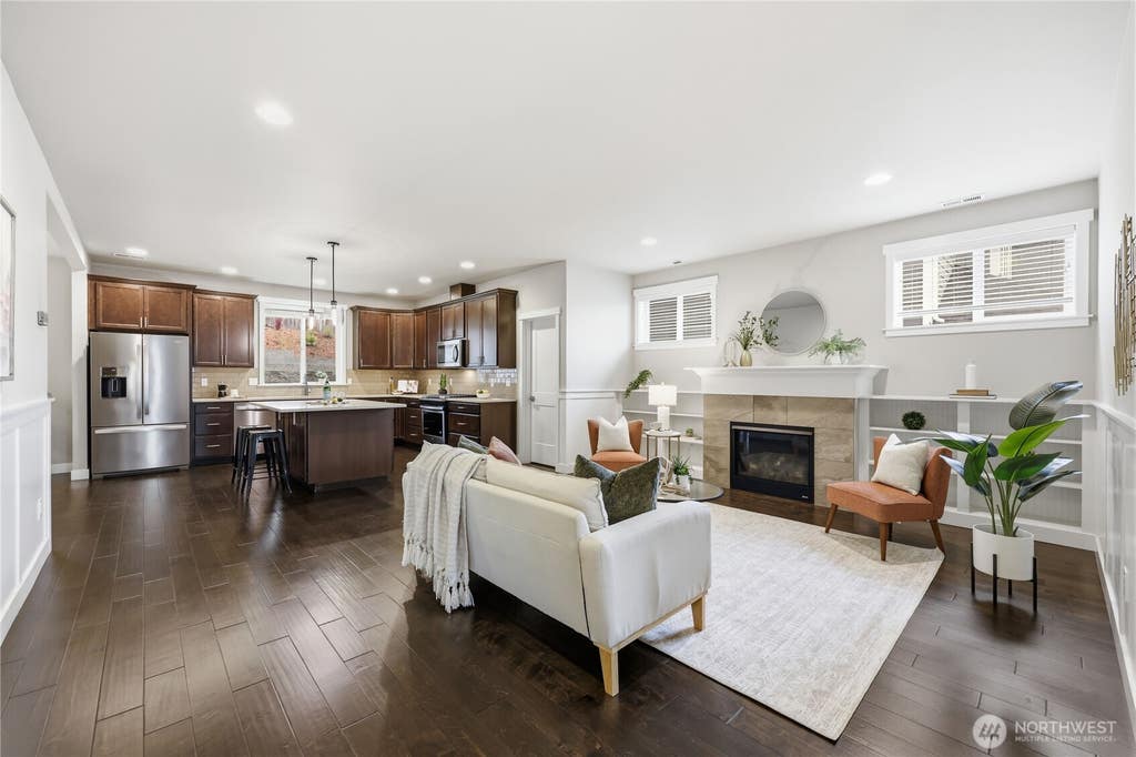 Photo of 1098 NE Sockeye Court, Bremerton, WA 98311 (MLS # 2560595)