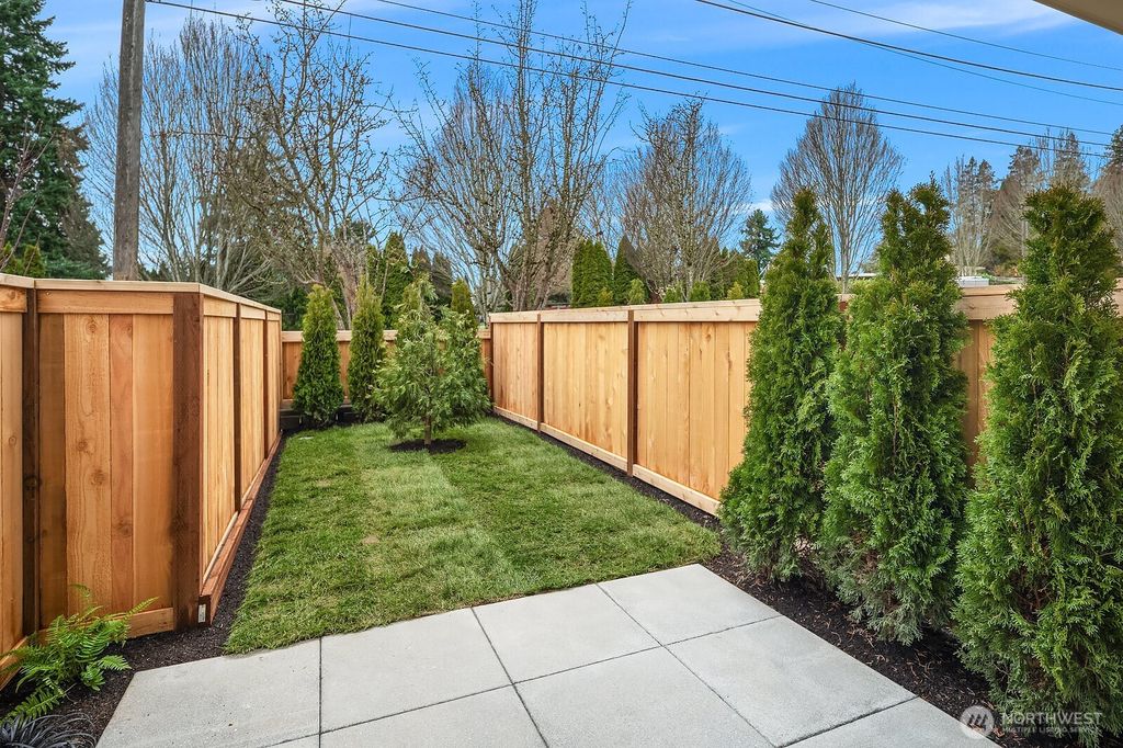 Photo of 5028 35th Avenue NE #B, Seattle, WA 98105 (MLS # 2477184)