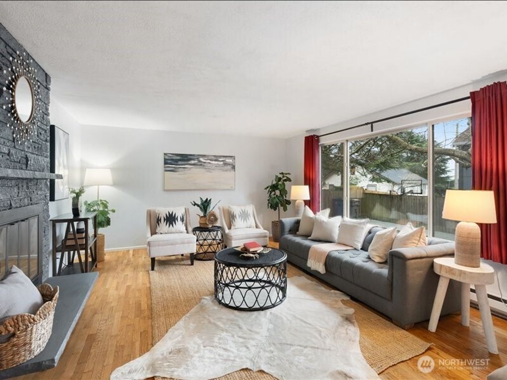 Photo of 6421 S 124th Street, Seattle, WA 98178 (MLS # 2473447)