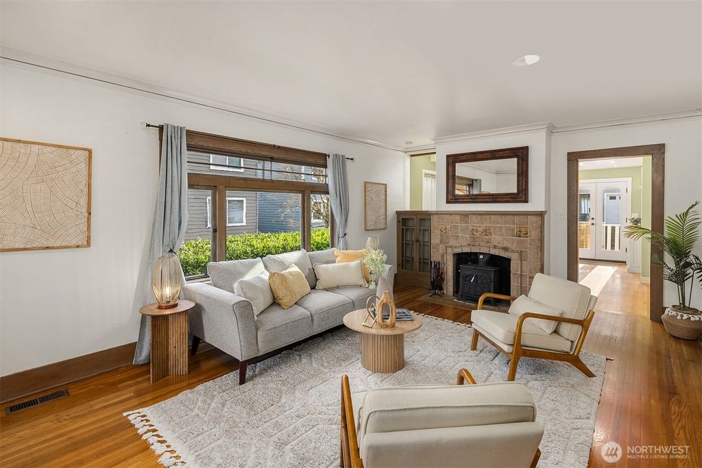 Photo of 349 N 72nd Street, Seattle, WA 98103 (MLS # 2472286)