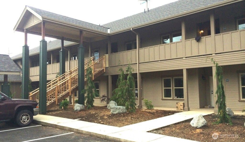 Photo of 502 First Street #108, Snohomish, WA 98290 (MLS # 2477840)