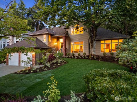 Photo of 9824 111th Avenue NE, Kirkland, WA 98033 (MLS # 2567896)