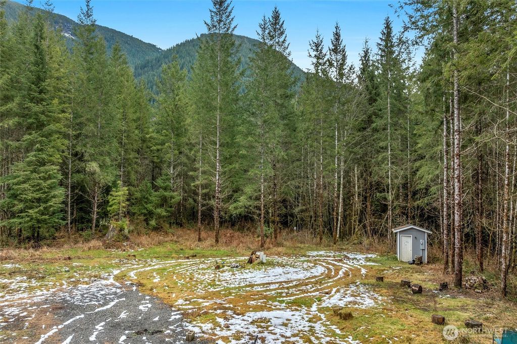 Photo of 27121 Lake Riley Rd Rd, Arlington, WA 98223 (MLS # 2335095)