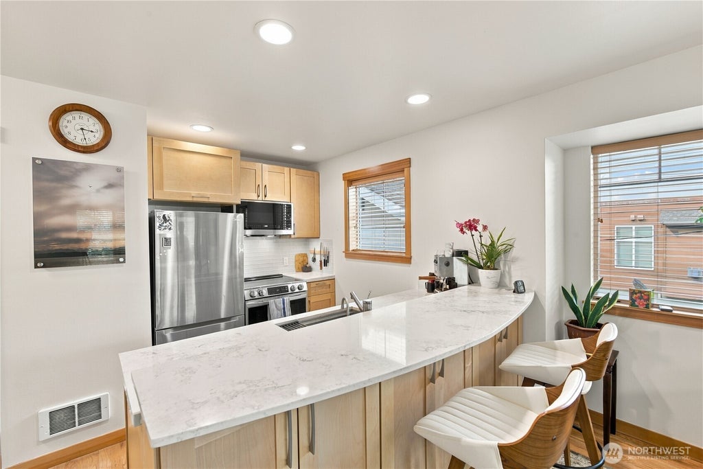 Photo of 5252 12th Avenue NE #B, Seattle, WA 98105 (MLS # 2590225)