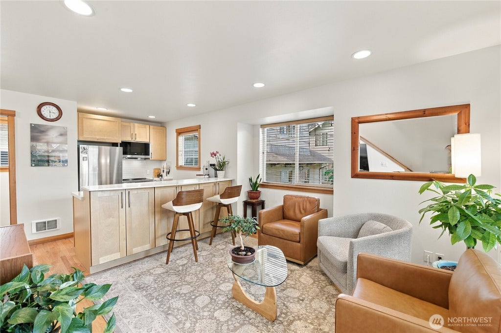 Photo of 5252 12th Avenue NE #B, Seattle, WA 98105 (MLS # 2590225)
