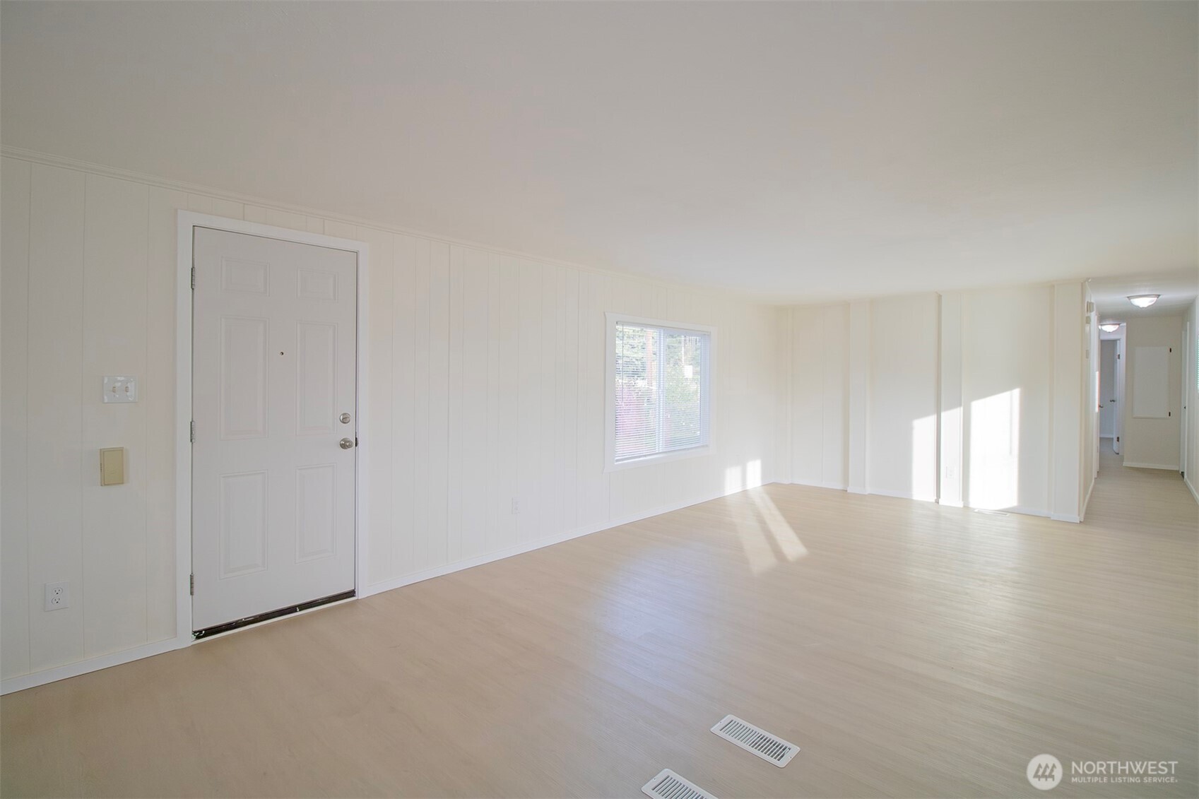 6201 203rd Avenue SW 14