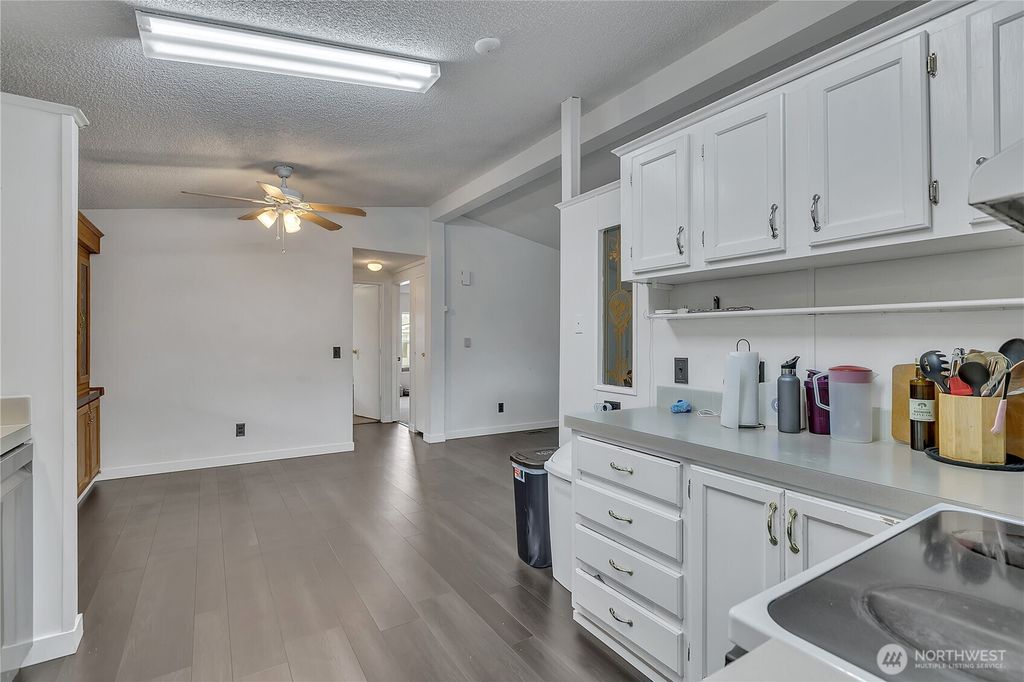 Photo of 27427 149th Avenue SE, Kent, WA 98042 (MLS # 2350140)