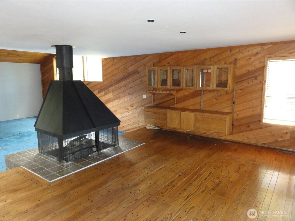 Photo of 32643 39th Place SW, Federal Way, WA 98023 (MLS # 2521429)