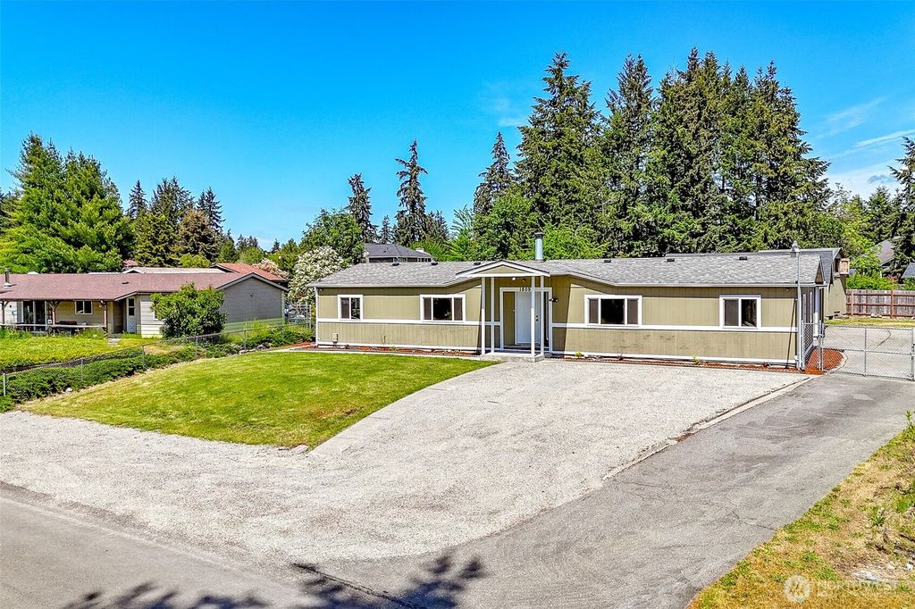 Photo of 1809 154th St S ST, Spanaway, WA 98387 (MLS # 2526528)