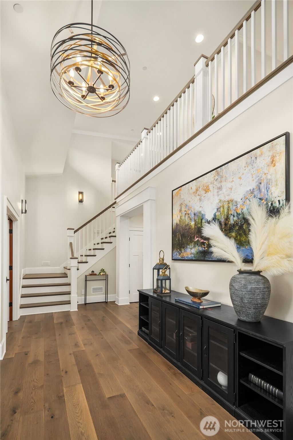 Photo of 4427 95th Avenue NE, Yarrow Point, WA 98004 (MLS # 2507795)