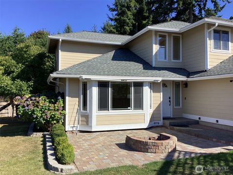 Photo of 17217 Larch Way, Lynnwood, WA 98037 (MLS # 2434142)