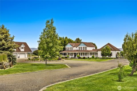 Photo of 1800 Strande Road, Ellensburg, WA 98926 (MLS # 2483004)