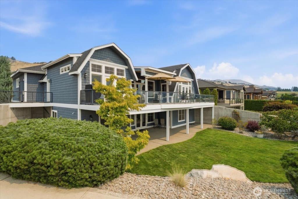Photo of 135 N Shore Drive, Chelan, WA 98816 (MLS # 2553280)