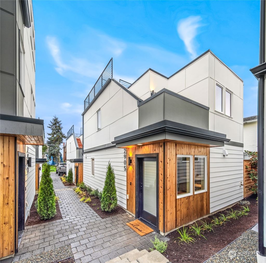 Photo of 2905 13th Avenue S, Seattle, WA 98144 (MLS # 2185401)