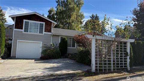 2415 Grandview Drive W University Place WA 98466
