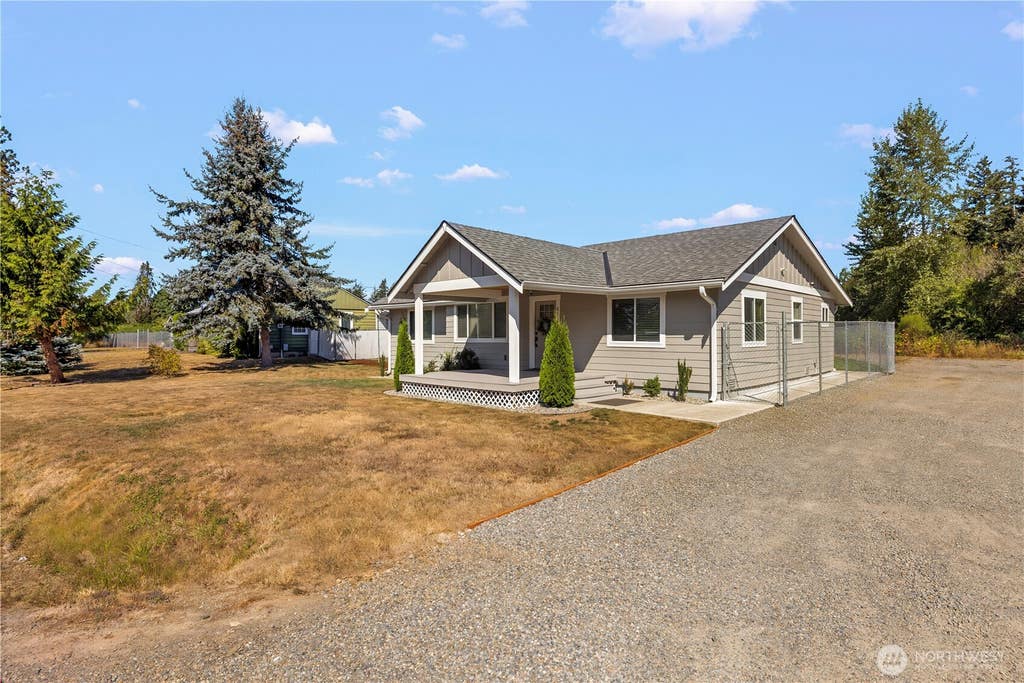 Photo of 2115 121st Street E, Tacoma, WA 98445 (MLS # 2574715)