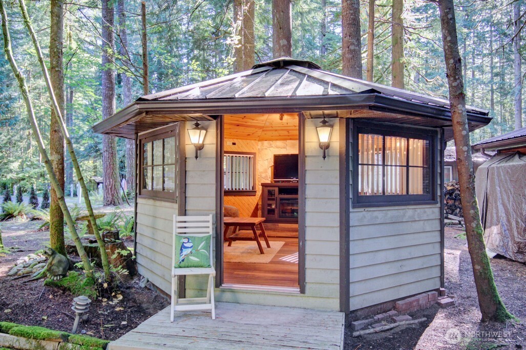 175 Big River Boulevard E