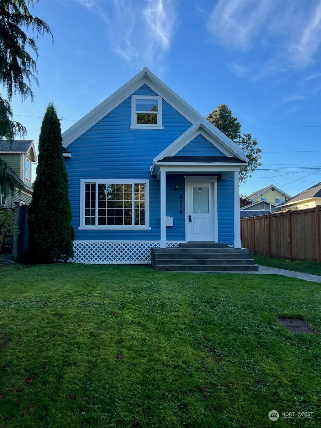 Photo of 2208 Oakes Avenue, Everett, WA 98201 (MLS # 2306193)