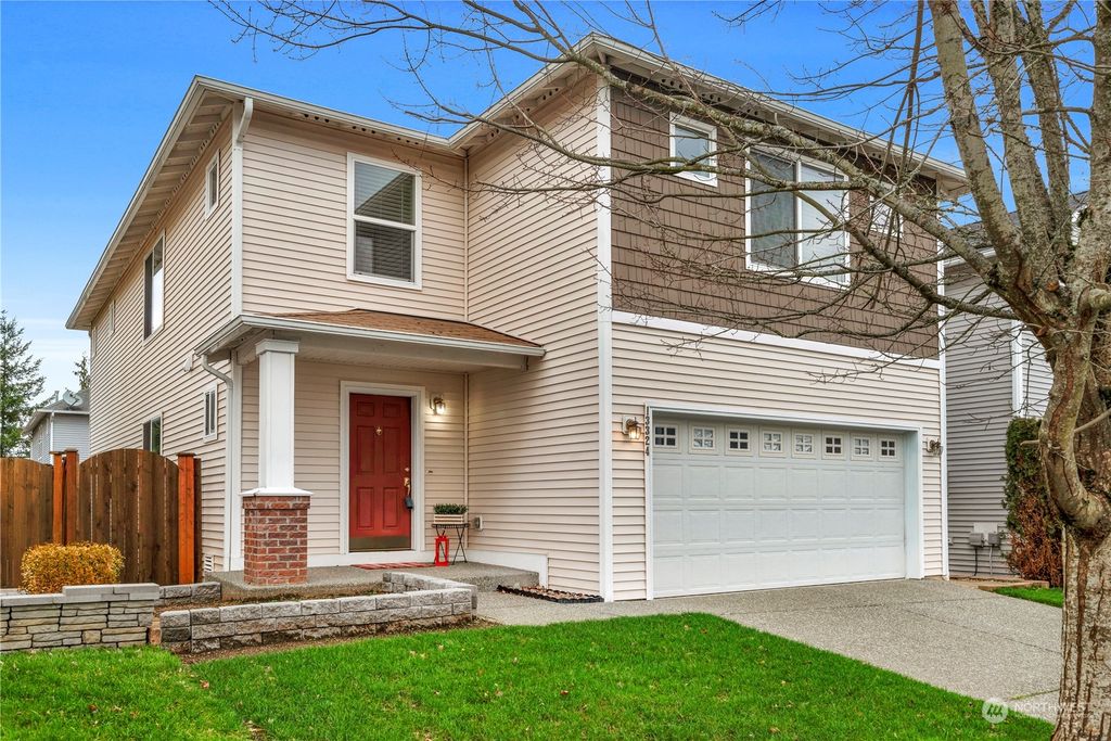 Photo of 13324 SE 227th Street, Kent, WA 98042 (MLS # 2187858)