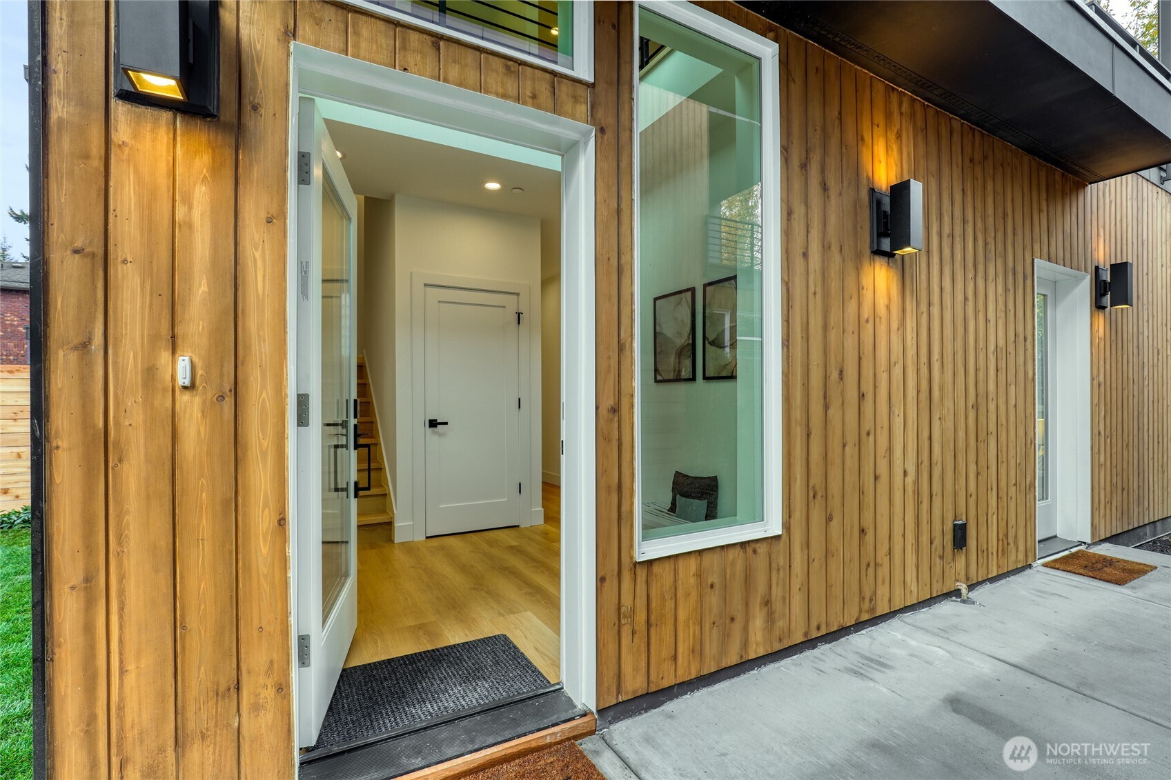 10626 E Riverside Dr