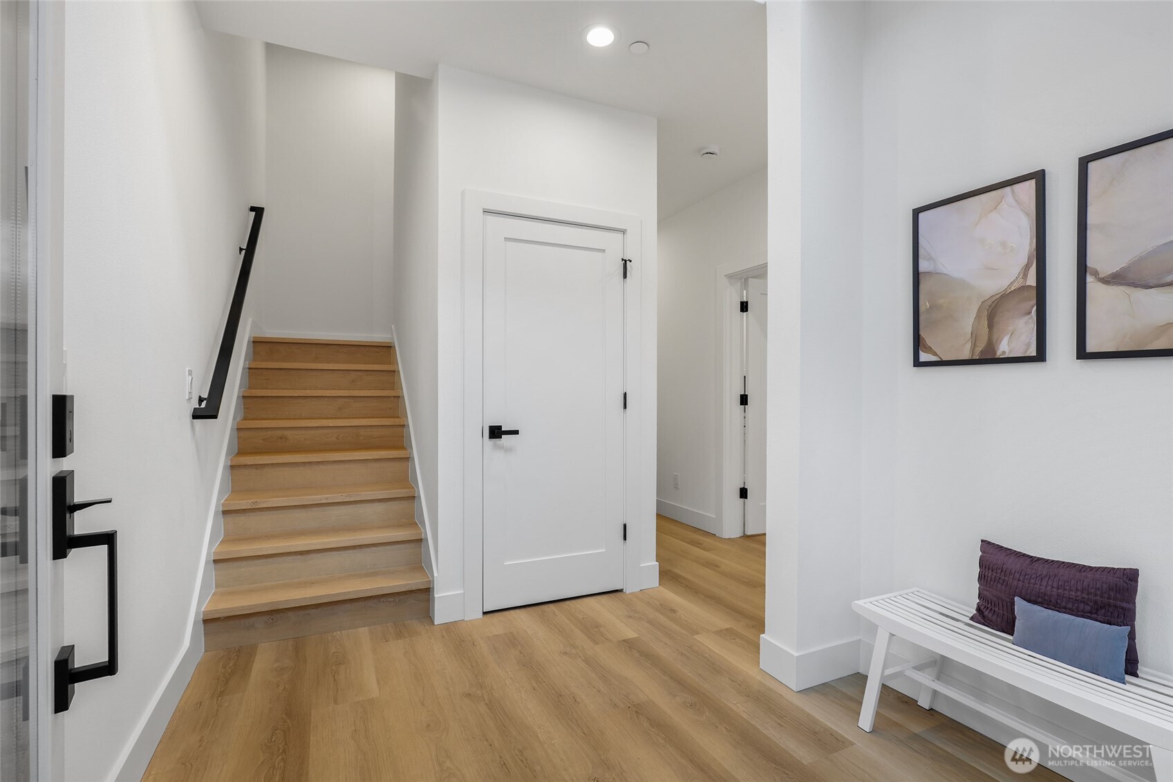 10626 E Riverside Dr