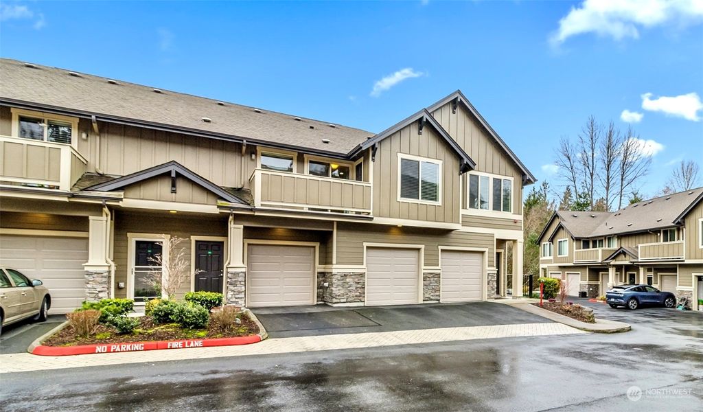 Photo of 1900 Weaver Road #K-204, Snohomish, WA 98290 (MLS # 2187940)