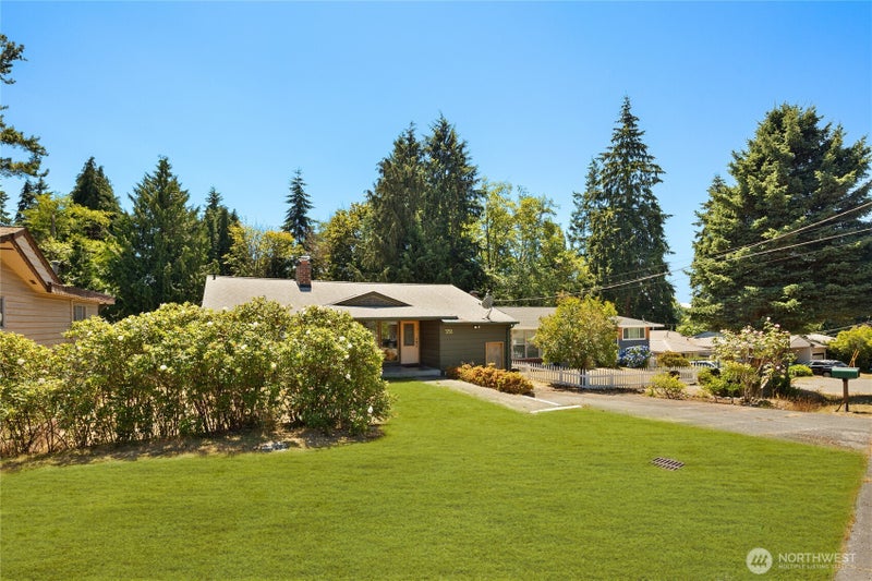 351 NE 163rd