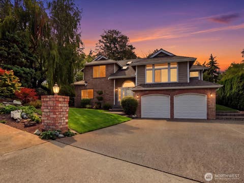 Photo of 1835 S 251st Place, Des Moines, WA 98198 (MLS # 2569475)