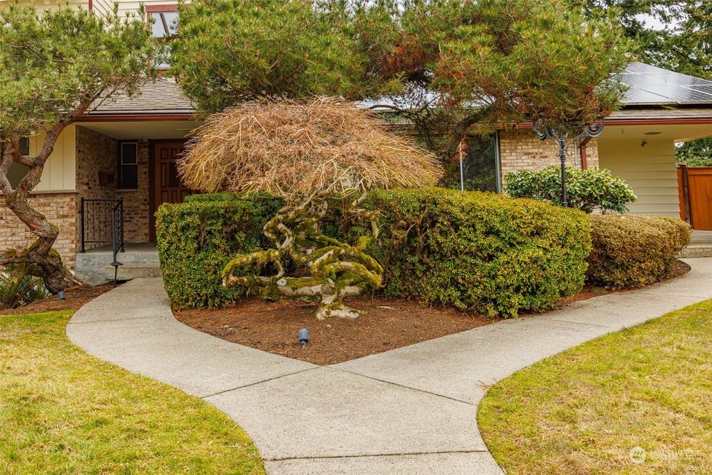 Photo of 9802 Mercerwood Drive, Mercer Island, WA 98040 (MLS # 1994838)