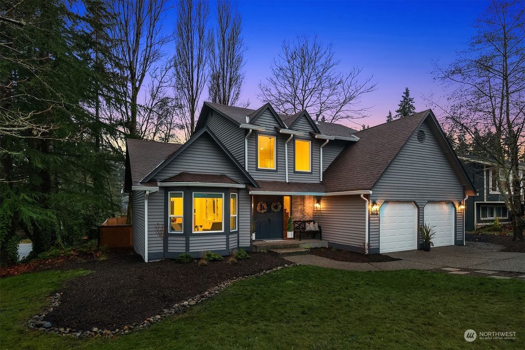 Photo of 18516 71st Avenue W, Lynnwood, WA 98037 (MLS # 2190056)