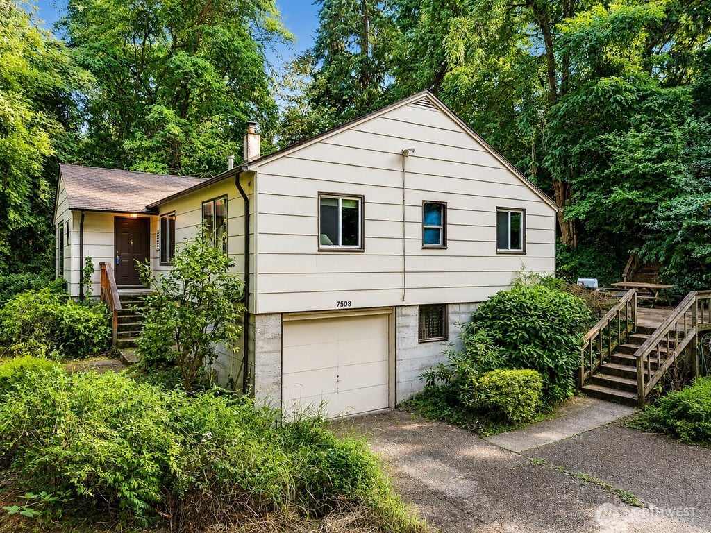 Photo of 7508 Woodland Avenue E, Puyallup, WA 98371 (MLS # 2566501)