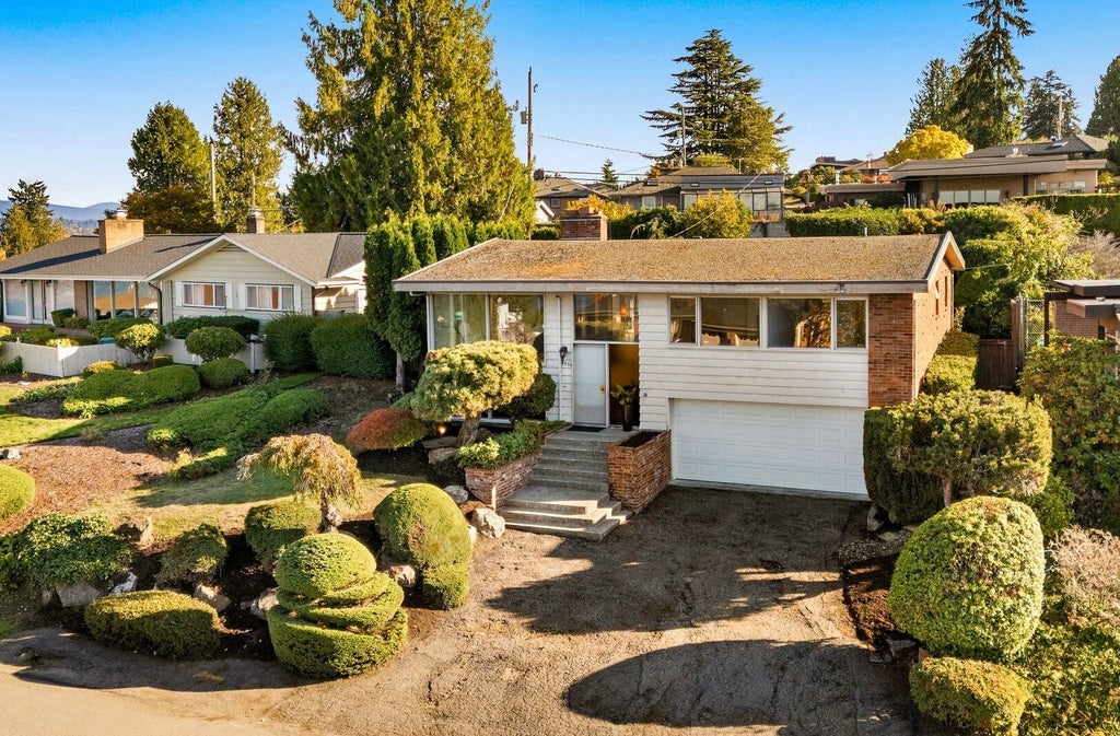 Photo of 7039 S Lakeridge Drive, Seattle, WA 98178 (MLS # 2593397)