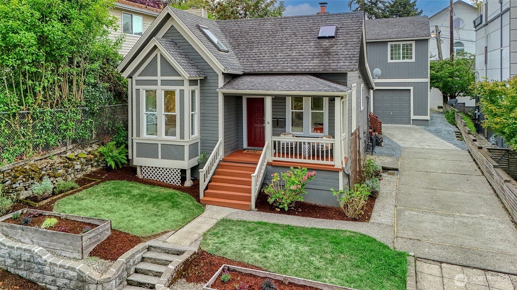 Photo of 3907 S Edmunds Street, Seattle, WA 98118 (MLS # 2582096)