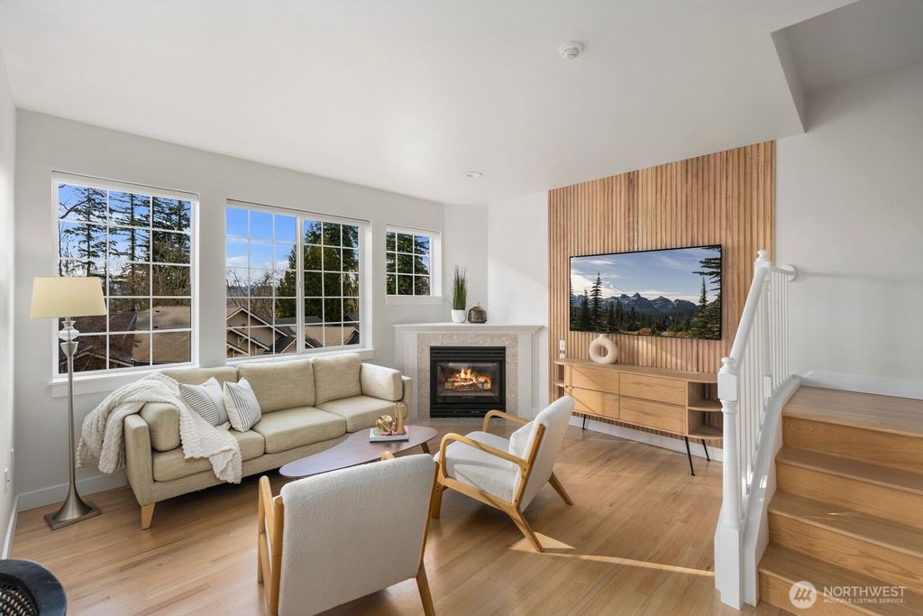 Photo of 18638 NE 55th Way #LL1863, Redmond, WA 98052 (MLS # 2479356)