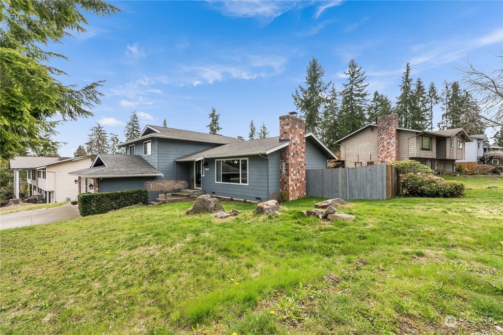 Photo of 3330 110th Street SE, Everett, WA 98208 (MLS # 2049617)